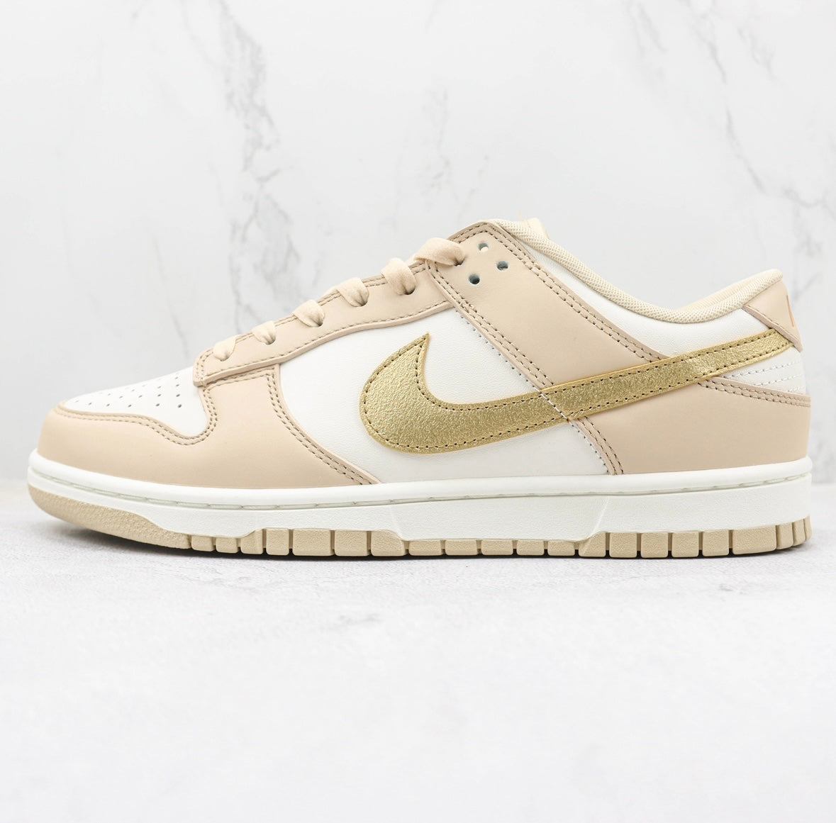 Dunk Low Phantom Metallic Gold