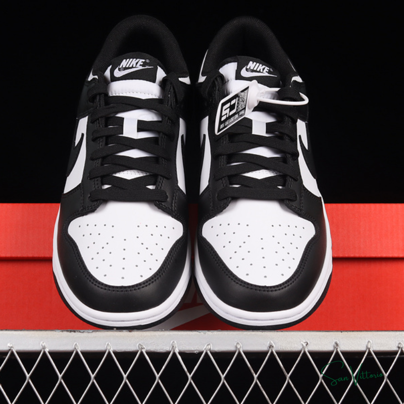 Dunk Low "Panda"