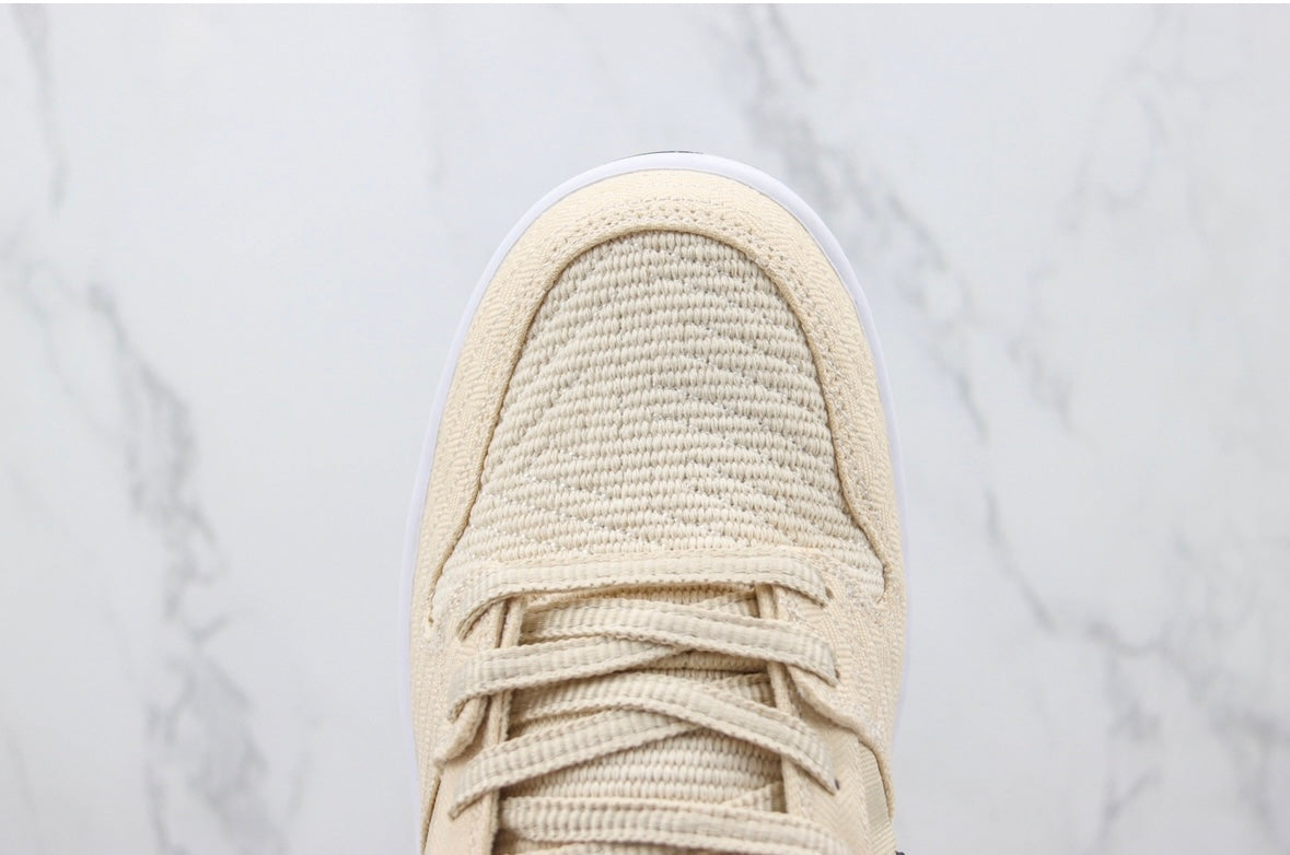 SB Dunk Low Albino & Preto 'Jiu-Jitsu'